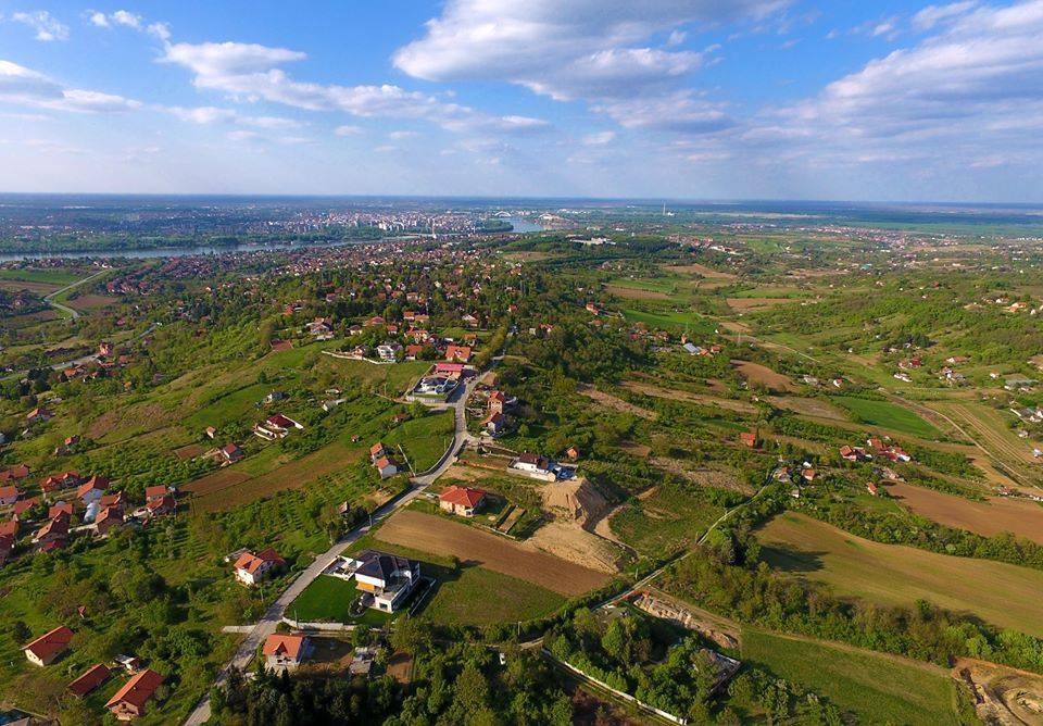 Apartmani Stojanovic Sremska Kamenica Exterior foto